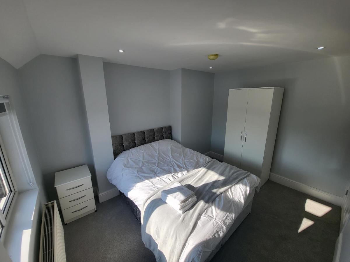 High Spec Large 6 Bedroom House! *