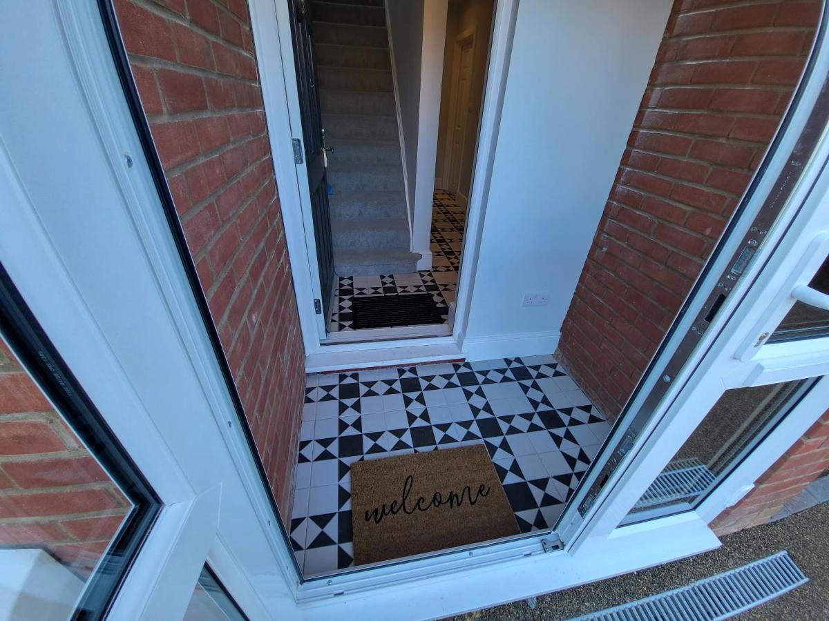 High Spec Large 6 Bedroom House! *