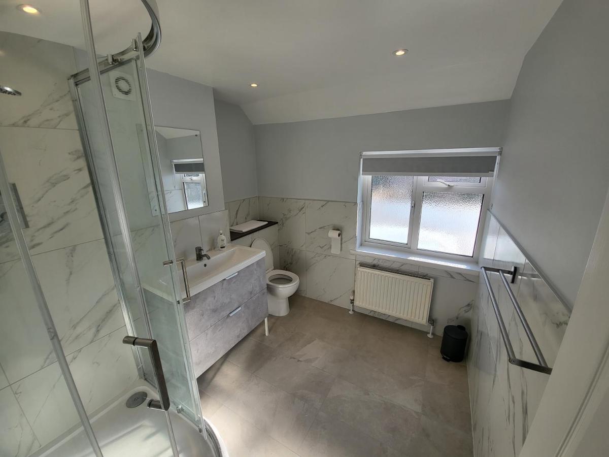 Apartment High Spec Large 6 Bedroom House!