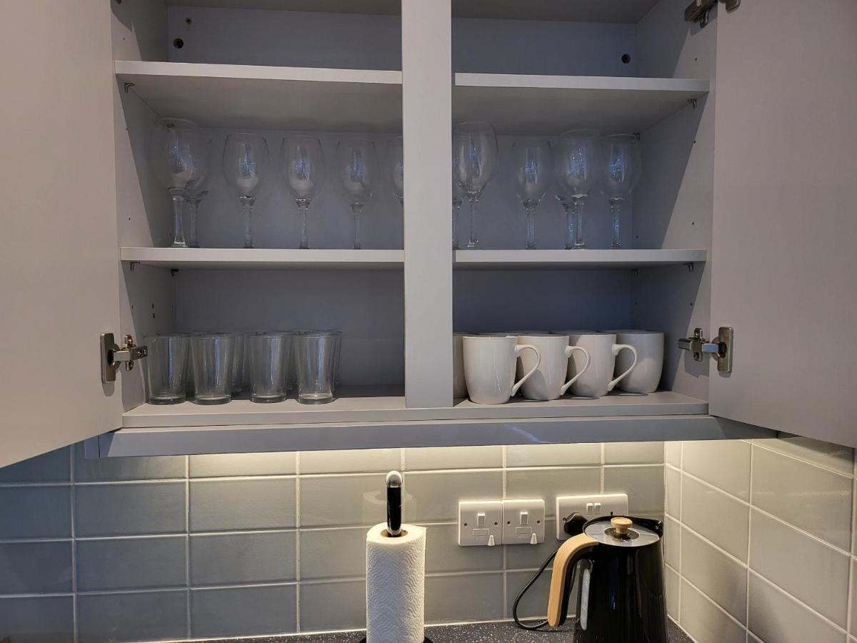 High Spec Large 6 Bedroom House! Kingston upon Thames (Greater London)